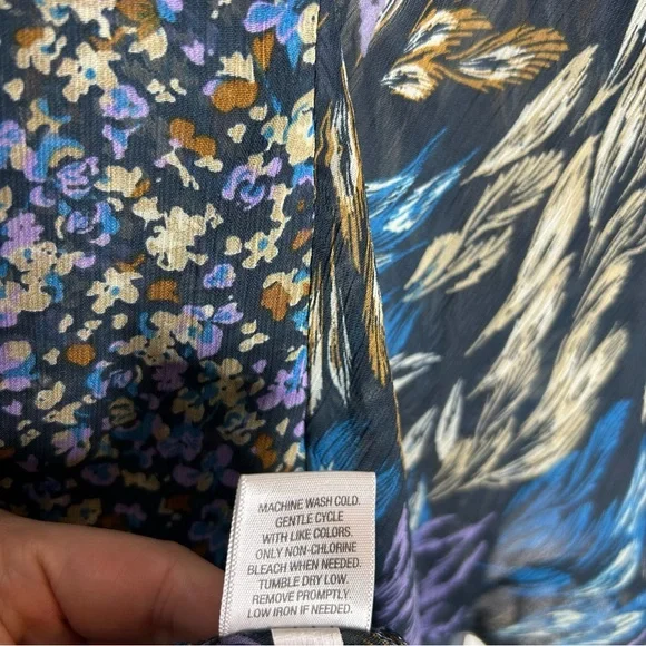 Xhilaration Sheer Blue Floral Boho Peasant Blouse Top Mini Pom Pom Trim Medium - Picture 9 of 9